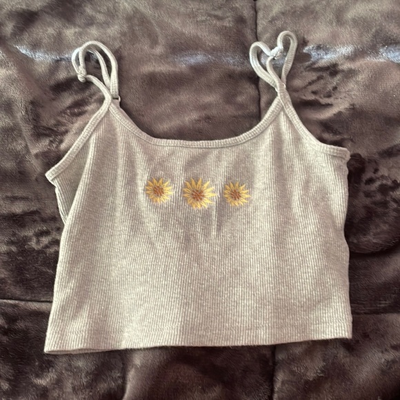 hollister crop top - Picture 1 of 3